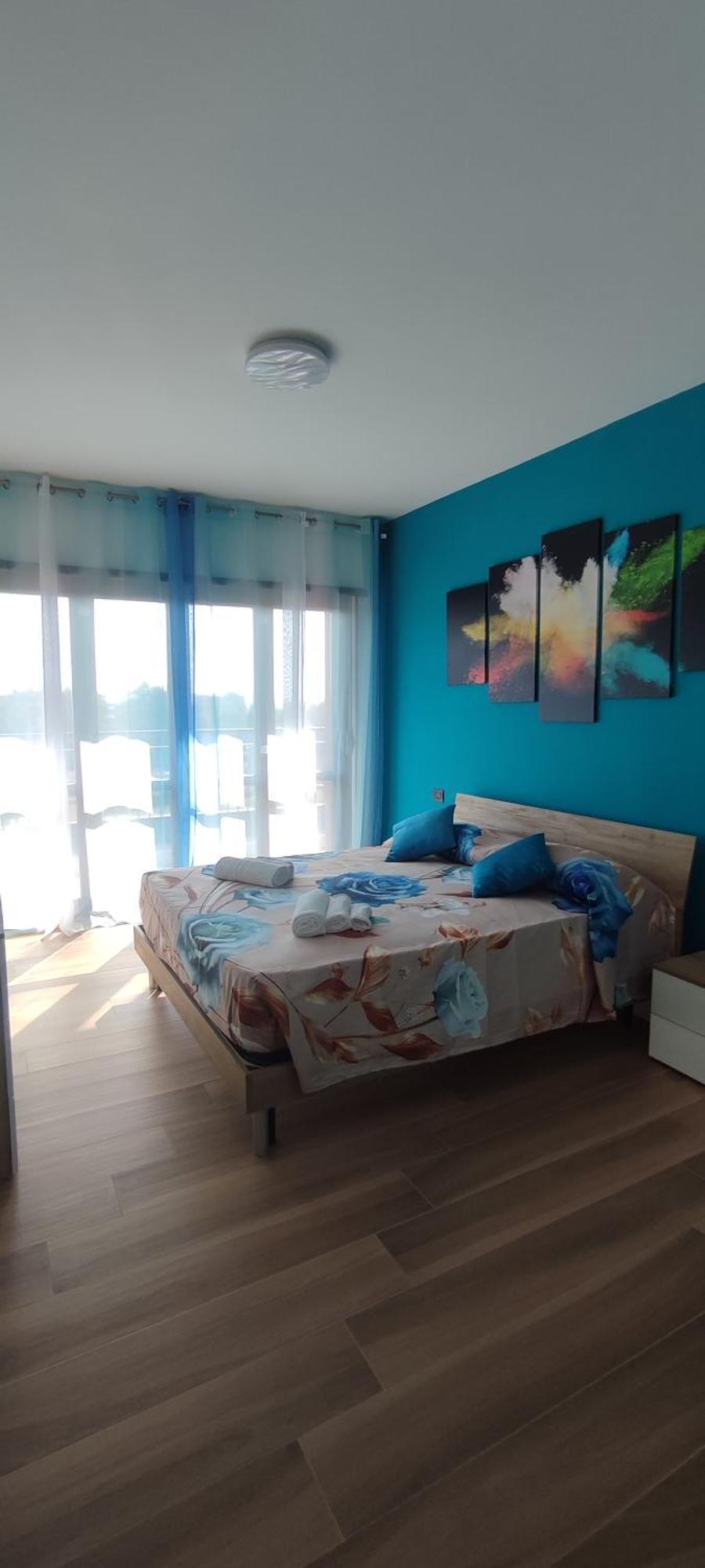 Love Home Apartament Near The Airport Ф'юмічіно Екстер'єр фото