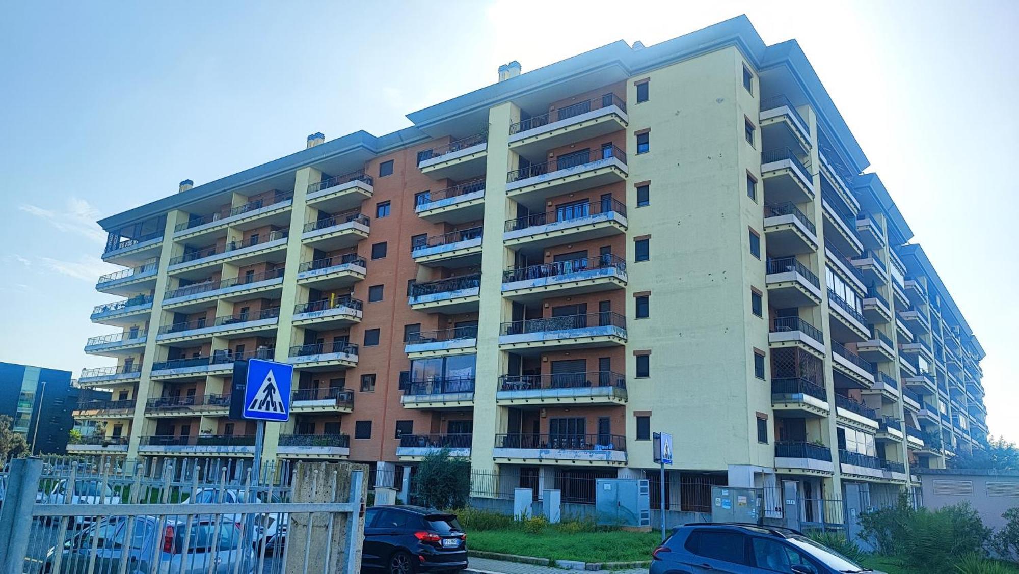 Love Home Apartament Near The Airport Ф'юмічіно Екстер'єр фото